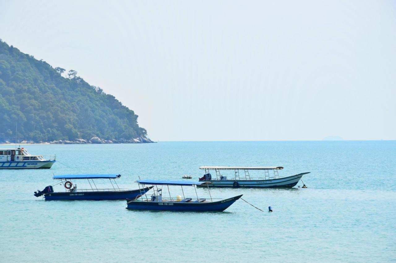 Avi Pangkor Beach Resort Kampong Pasir Bogak Ngoại thất bức ảnh