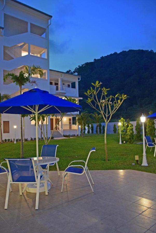 Avi Pangkor Beach Resort Kampong Pasir Bogak Ngoại thất bức ảnh